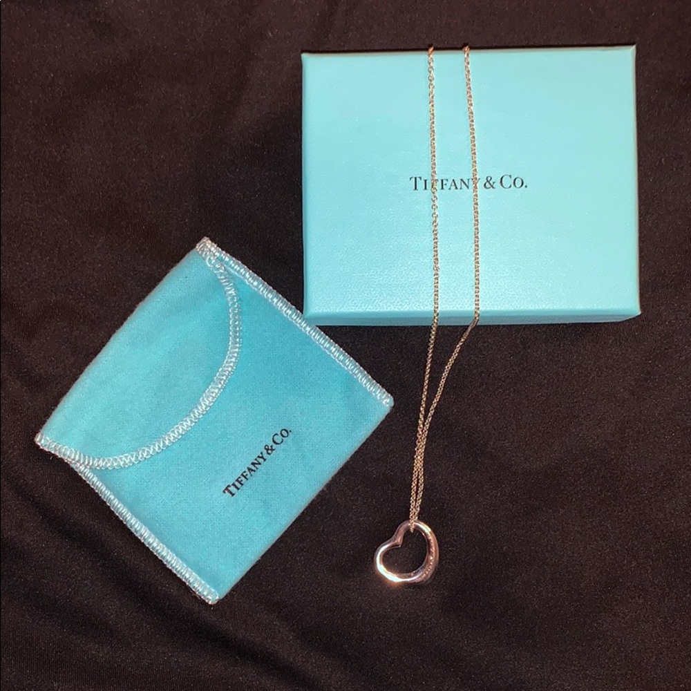 Tiffany and Co. Elsa Perretti open heart necklace